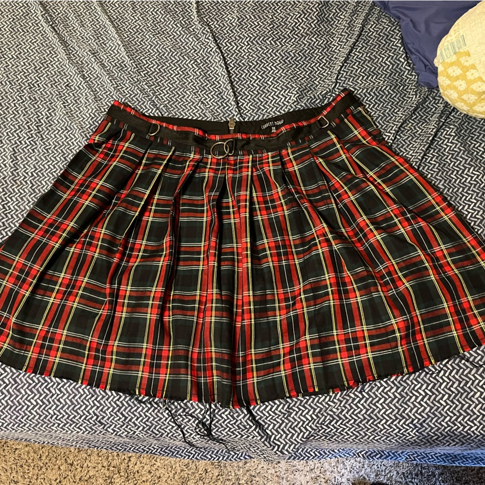 3x Pleated skirt from Current Mood